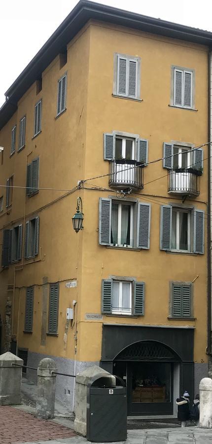 Flora Inn, Flora I - Nel Cuore Di Bergamo Alta מראה חיצוני תמונה