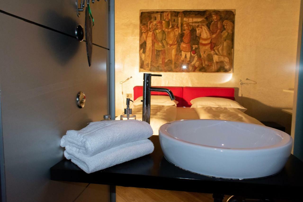 Flora Inn, Flora I - Nel Cuore Di Bergamo Alta מראה חיצוני תמונה
